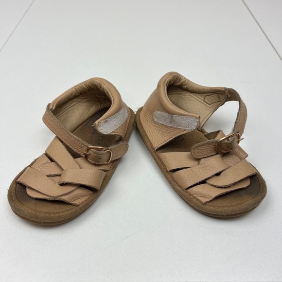 Little Bipsy Sandals in Tan Sz 5 - Picture 5 of 9